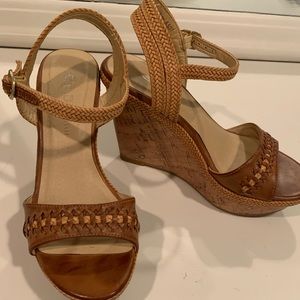 Tan wedges